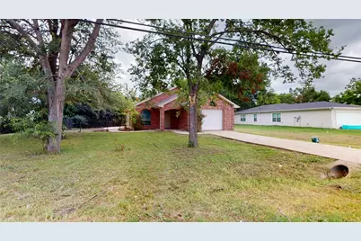 1601 Franklin Avenue, Bonham, TX 75418 - Photo 1
