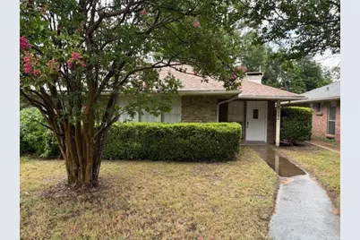 715 Oakwood Lane #A, Arlington, TX 76012 - Photo 1