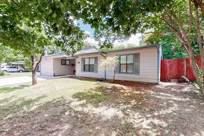 1105 Highland Drive, Grand Prairie, TX 75051 - Photo 1