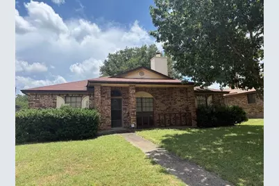 1116 Cresthaven Drive, Lancaster, TX 75134 - Photo 1