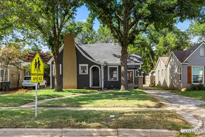 2006 Speedway Avenue, Wichita Falls, TX 76301 - Photo 1