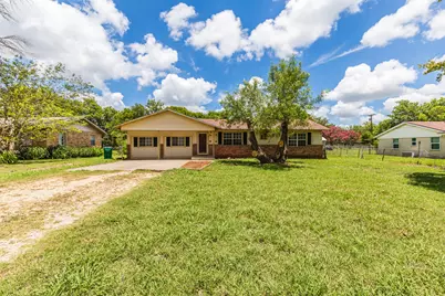 704 4th Street, Eddy, TX 76524 - Photo 1