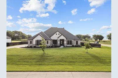 670 Horseshoe Meadows Drive, Waxahachie, TX 75167 - Photo 1