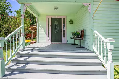 305 Scurlock Street, Grandview, TX 76050 - Photo 1