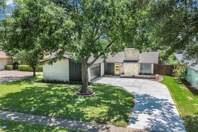 913 Meadow View Drive, Richardson, TX 75080 - Photo 1