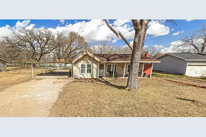 117 N Oak Street, Lacy Lakeview, TX 76705 - Photo 1