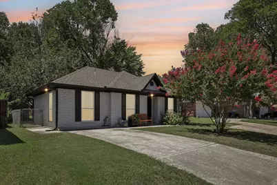 1609 N College Street, McKinney, TX 75069 - Photo 1