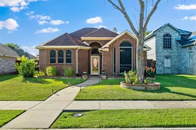 2121 Walden Place, Mesquite, TX 75181 - Photo 1