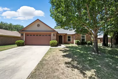 609 N Avenue D, Springtown, TX 76082 - Photo 1