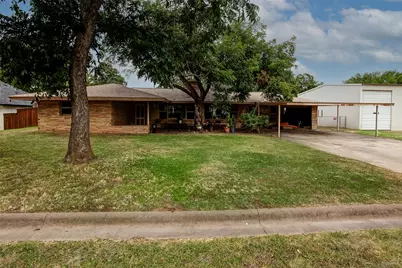 825 Vickie Drive, Azle, TX 76020 - Photo 1