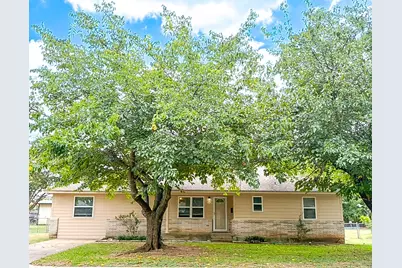 804 N Main Street, West, TX 76691 - Photo 1