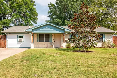 605 S Wilson Street, Kaufman, TX 75142 - Photo 1