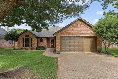 1329 Hyde Park Boulevard, Cleburne, TX 76033 - Photo 1