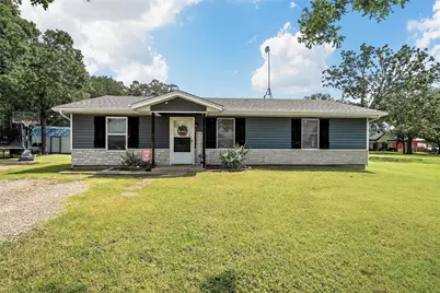 564 Longhorn Parkway, Axtell, TX 76624 - Photo 1