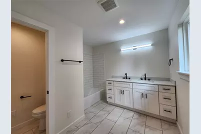 1715 Stonewall Street, Greenville, TX 75401 - Photo 6