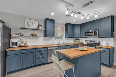 3816 Charlton Avenue, Waco, TX 76711 - Photo 1