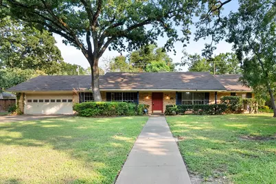 1000 Bryn Mawr Street, Corsicana, TX 75110 - Photo 1