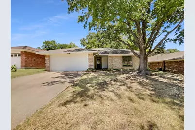 1425 Brenda Drive, Irving, TX 75060 - Photo 1