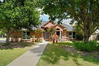 316 W 6th Street, Justin, TX 76247 - Photo 1