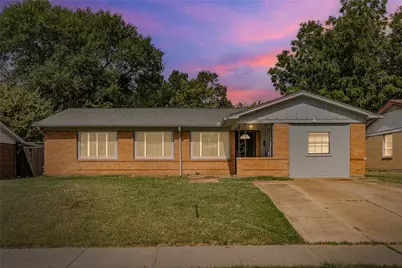 1702 Balla Way, Grand Prairie, TX 75051 - Photo 1