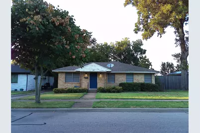 4421 Flo Avenue, Dallas, TX 75211 - Photo 1