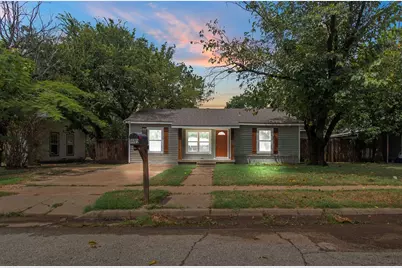 1405 SE 13th Street, Mineral Wells, TX 76067 - Photo 1