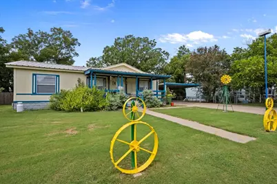 806 Mosley Drive, Bellmead, TX 76705 - Photo 1