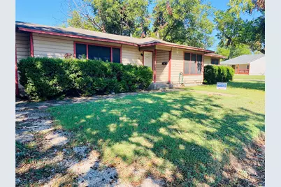 413 Shaw Street, Cleburne, TX 76033 - Photo 1