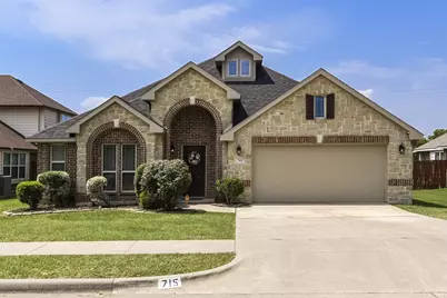 715 Lakeview Drive, Alvarado, TX 76009 - Photo 1