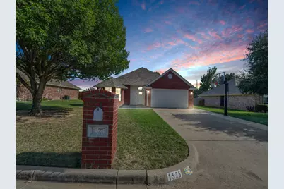 1525 Oak Tree Circle, Weatherford, TX 76086 - Photo 1