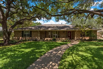 1901 Westlake Drive, Plano, TX 75075 - Photo 1