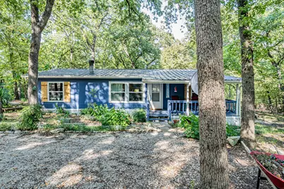 123 Pine Bluff Court, Springtown, TX 76082 - Photo 1