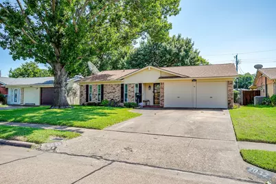 2032 Meadow Glen, Irving, TX 75060 - Photo 1