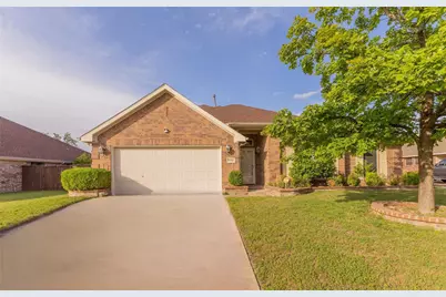 1032 Bending Oak Drive, Cedar Hill, TX 75104 - Photo 1