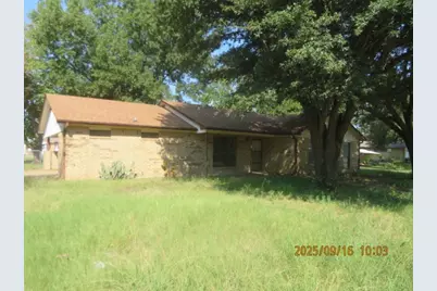 221 N 1st Street, Mabank, TX 75147 - Photo 1