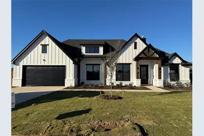 124 Grey Wolf, Godley, TX 76044 - Photo 1