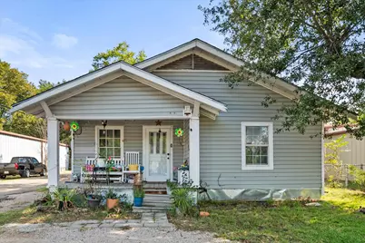 1927 W 2nd Avenue, Corsicana, TX 75110 - Photo 1