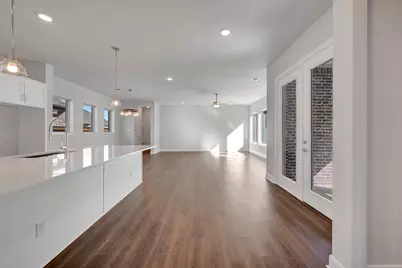 2075 Emerald Grove Drive, Arlington, TX 76005 - Photo 10