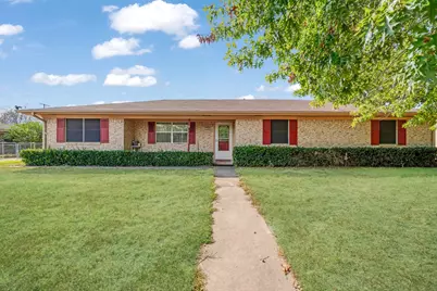 170 SW 46th Street, Paris, TX 75460 - Photo 1