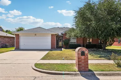 906 Creekview Drive, Waxahachie, TX 75165 - Photo 1