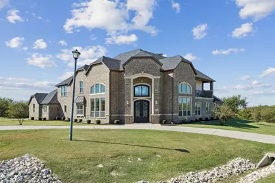 1219 Tulip Court, Grand Prairie, TX 75104 - Photo 1