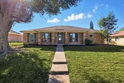 1012 Summertree Circle, Plano, TX 75025 - Photo 1