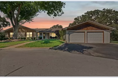 700 Wyche Court, Burleson, TX 76028 - Photo 1