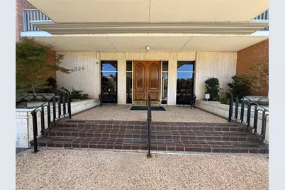 4924 Cobbs Drive #2E, Waco, TX 76710 - Photo 1