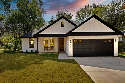 503 W Earl Street, Cleburne, TX 76033 - Photo 1