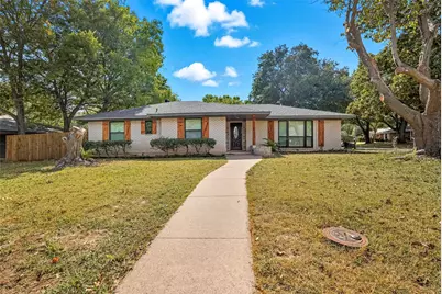 412 Brook Hollow Circle, DeSoto, TX 75115 - Photo 1