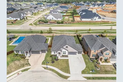 10607 Smoky Oak Trail, Argyle, TX 76226 - Photo 1