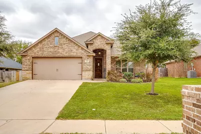 713 Brandt Street, Grandview, TX 76050 - Photo 1
