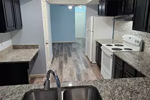 5506 Willow Cir, Fort Worth, TX 76112 - Photo 6