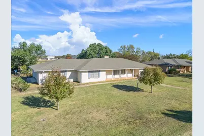 603 E Pace Street, Frost, TX 76641 - Photo 1